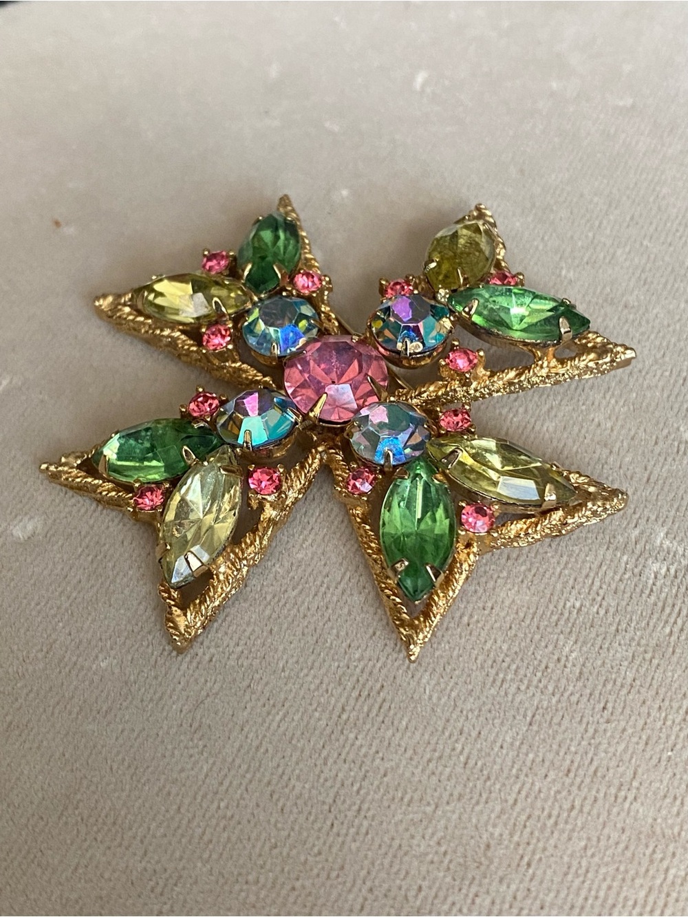 Vintage Weiss Maltese Cross Rhinestone Brooch